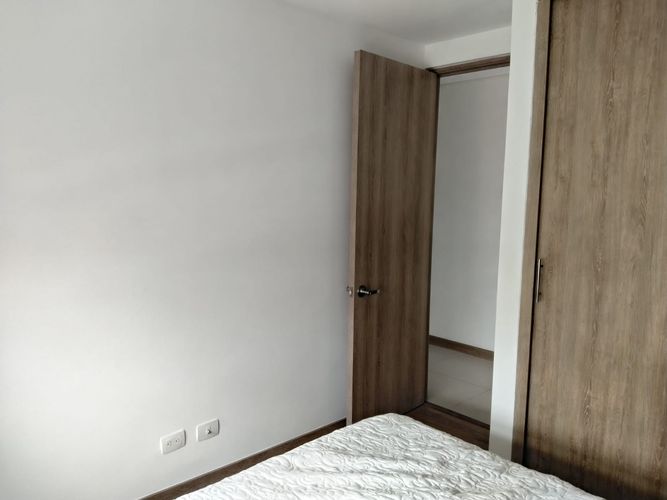 Apartamento de 2 alcobas en venta en El Poblado, Medellín, 98 m² · foto 16 de 18
