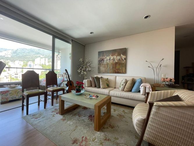 Apartamento de 2 alcobas en venta en El Poblado, Medellín, 122 m² · foto 6 de 14
