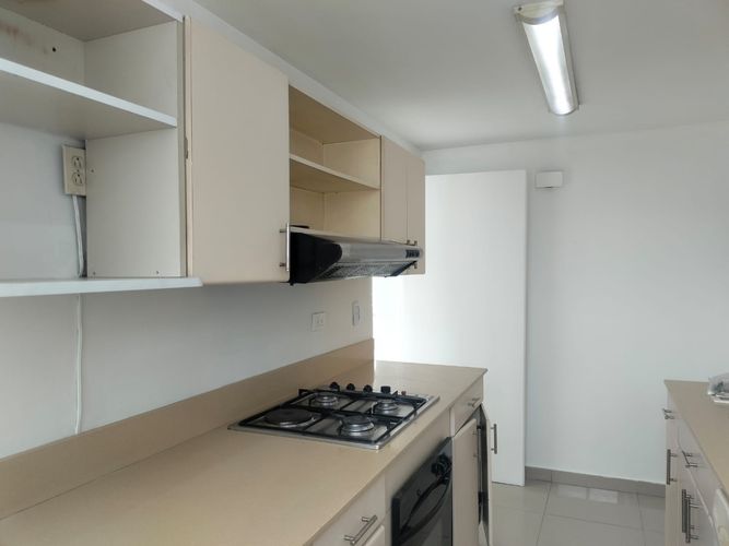 Apartamento de 3 alcobas en venta en El Poblado, Medellín, 108 m² · foto 2 de 13