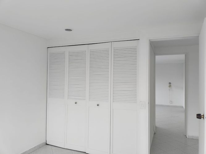 Apartamento de 3 alcobas en venta en El Poblado, Medellín, 108 m² · foto 9 de 13