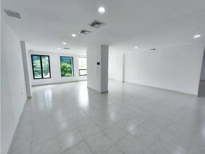 Oficina en arriendo en Milla De Oro, Medellín, 140 m² · foto 4 de 12