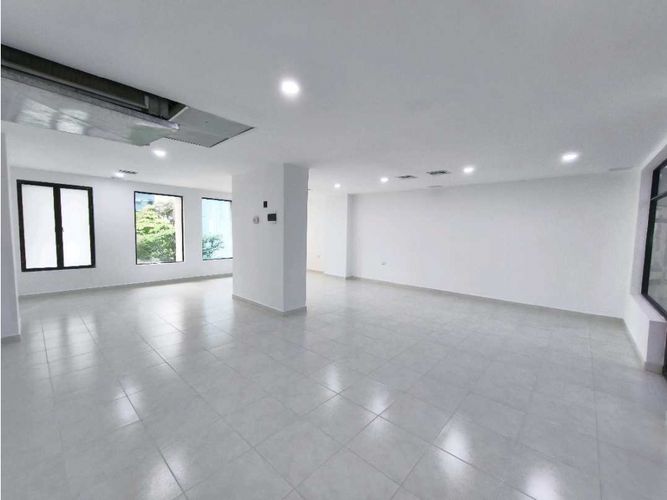 Oficina en arriendo en Milla De Oro, Medellín, 140 m² · foto 6 de 12