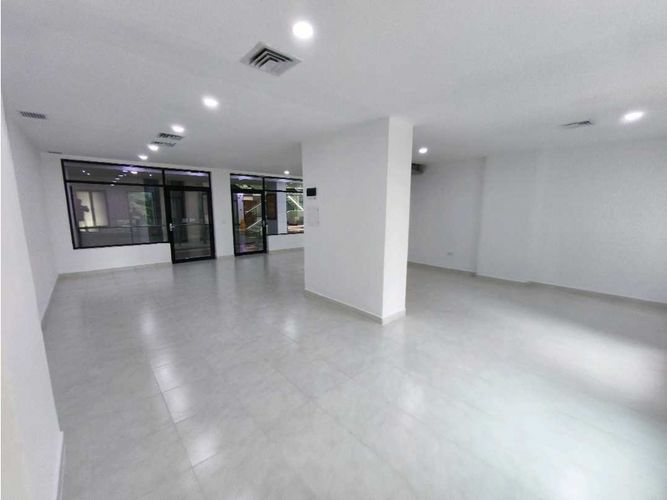 Oficina en arriendo en Milla De Oro, Medellín, 140 m² · foto 8 de 12