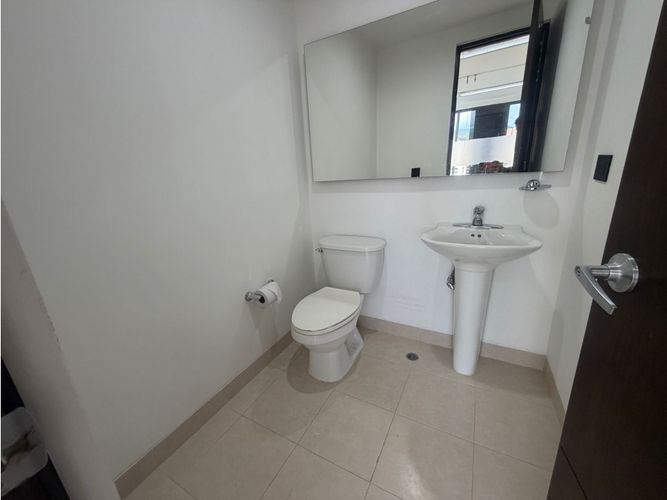 Oficina en arriendo en Patio Bonito, Medellín, 45 m² · foto 6 de 7