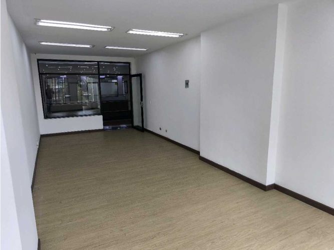 Oficina en arriendo en Los Balsos, Medellín, 35 m² · foto 4 de 9
