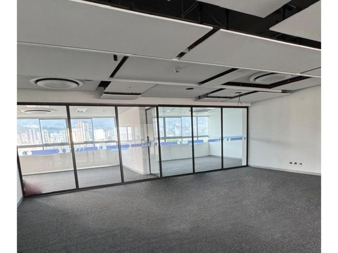 Oficina en arriendo en Mayorca, Sabaneta, 705 m² · foto 6 de 8