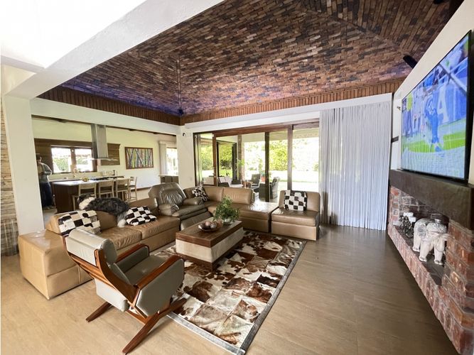 Casa de 5 alcobas en venta en Llano Grande, Rionegro, 480 m² · foto 12 de 22