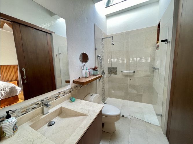 Casa de 5 alcobas en venta en Llano Grande, Rionegro, 480 m² · foto 16 de 22
