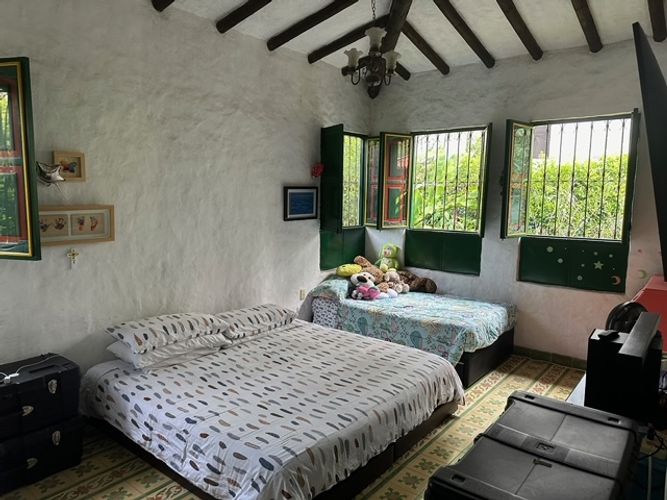 Casa de 5 alcobas en venta en San Francisco, Ibagué, 252 m² · foto 18 de 24
