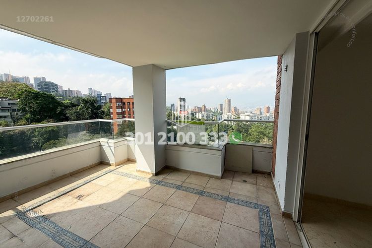 Apartamento de 4 alcobas en arriendo en El Tesoro, Medellín, 332 m² · foto 7 de 24