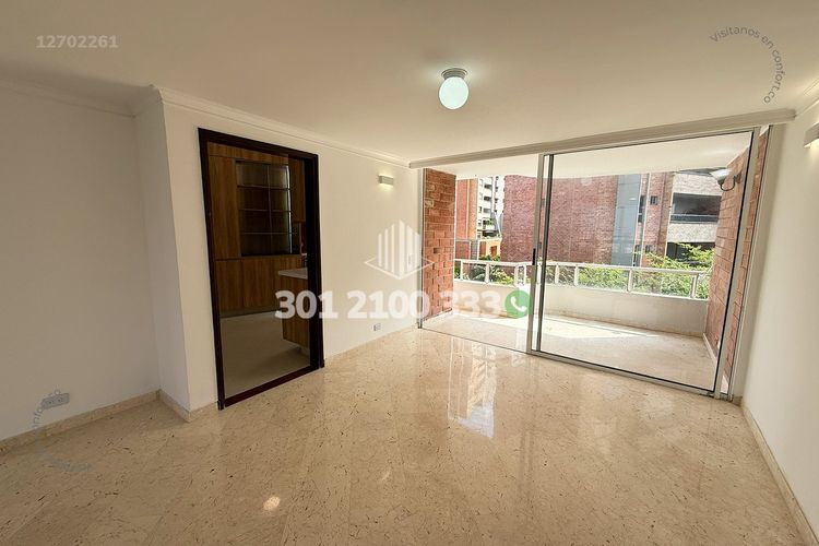 Apartamento de 4 alcobas en arriendo en El Tesoro, Medellín, 332 m² · foto 8 de 24