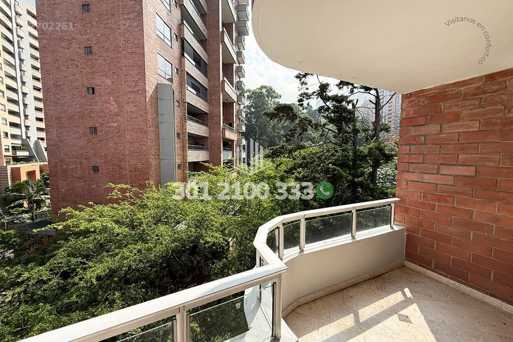 Apartamento de 4 alcobas en arriendo en El Tesoro, Medellín, 332 m² · foto 11 de 24