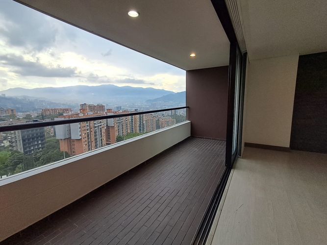 Apartamento de 3 alcobas en arriendo en Loma Del Esmeraldal, Envigado, 116 m² · foto 16 de 19