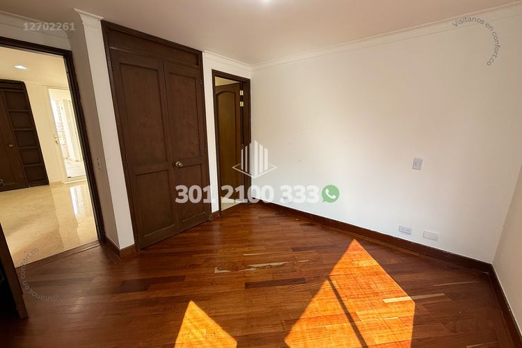 Apartamento de 4 alcobas en arriendo en El Tesoro, Medellín, 332 m² · foto 17 de 24
