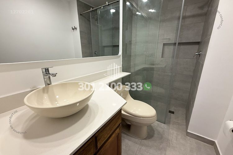 Apartamento de 4 alcobas en arriendo en El Tesoro, Medellín, 332 m² · foto 18 de 24