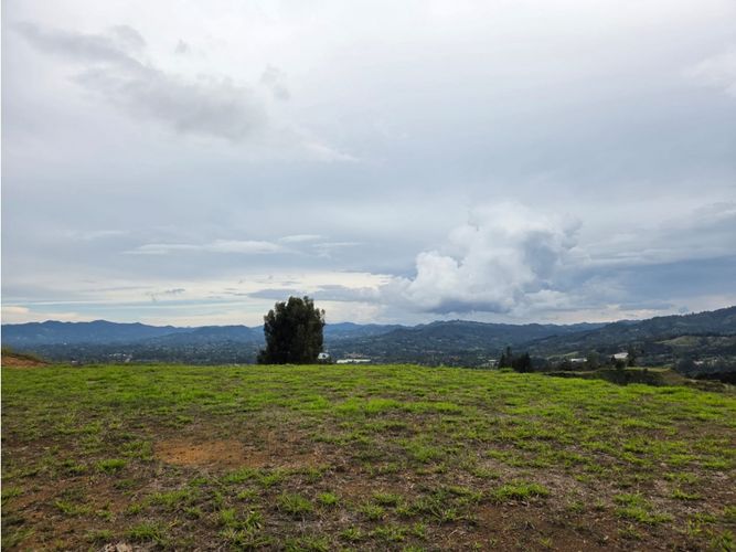Lote en venta en El Tablazo, Rionegro, 2333 m² · foto 4 de 6