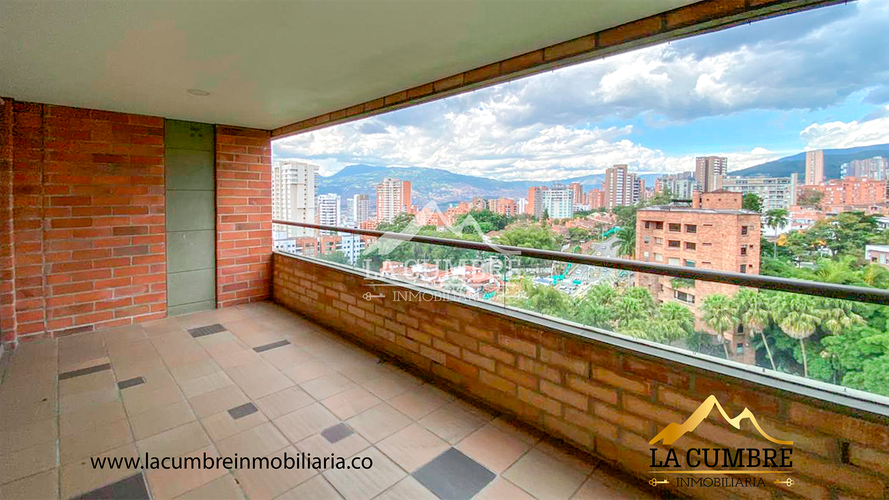 Apartamento de 3 alcobas en arriendo en Los Balsos, Medellín, 144 m² · foto 4 de 15