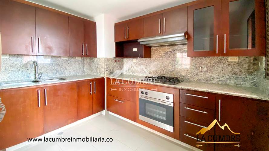 Apartamento de 3 alcobas en arriendo en Los Balsos, Medellín, 144 m² · foto 6 de 15