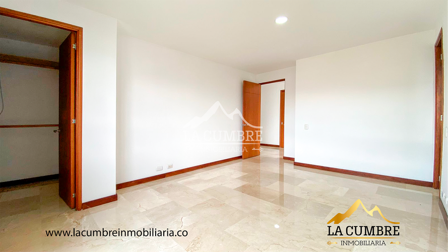 Apartamento de 3 alcobas en arriendo en Los Balsos, Medellín, 144 m² · foto 8 de 15