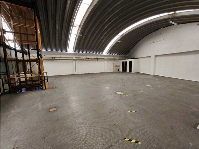 Bodega en arriendo en Pan De Azucar, Sabaneta, 1050 m² · foto 2 de 24