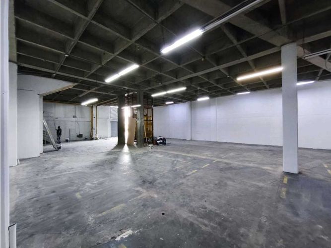 Bodega en arriendo en Pan De Azucar, Sabaneta, 1050 m² · foto 16 de 24