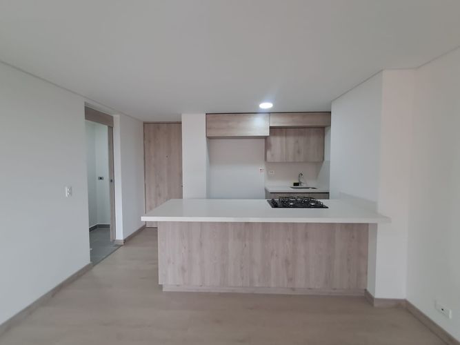 Apartamento de 2 alcobas en arriendo en Rionegro, 74 m² · foto 2 de 15
