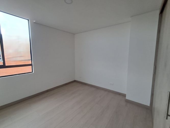 Apartamento de 2 alcobas en arriendo en Rionegro, 74 m² · foto 9 de 15