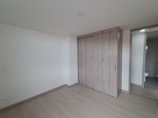 Apartamento de 2 alcobas en arriendo en Rionegro, 74 m² · foto 10 de 15