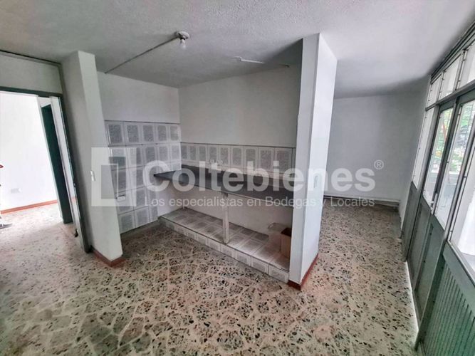 Oficina en arriendo en Suramericana, Medellín, 161 m² · foto 8 de 19
