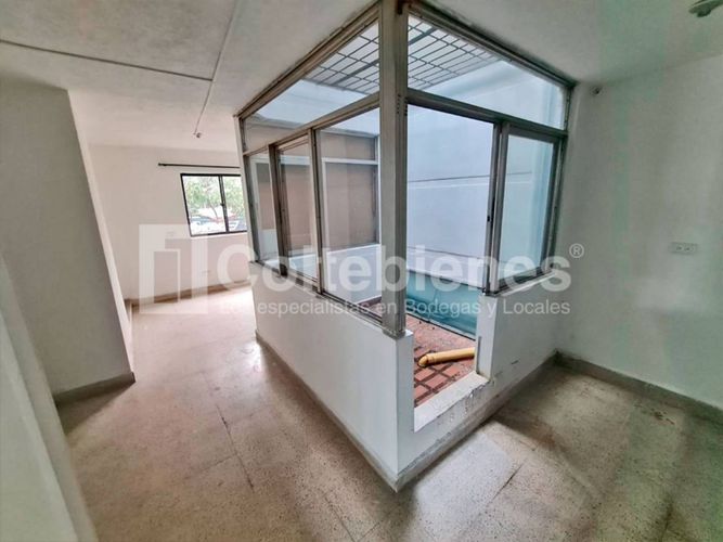 Oficina en arriendo en Suramericana, Medellín, 161 m² · foto 10 de 19
