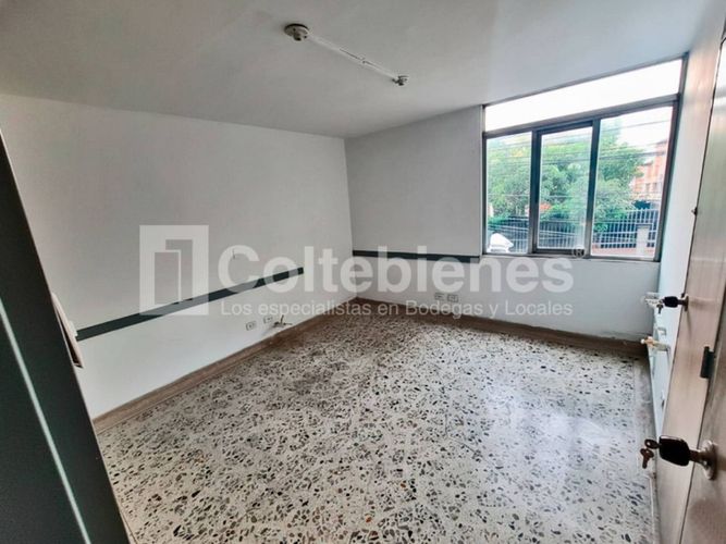 Oficina en arriendo en Suramericana, Medellín, 161 m² · foto 17 de 19