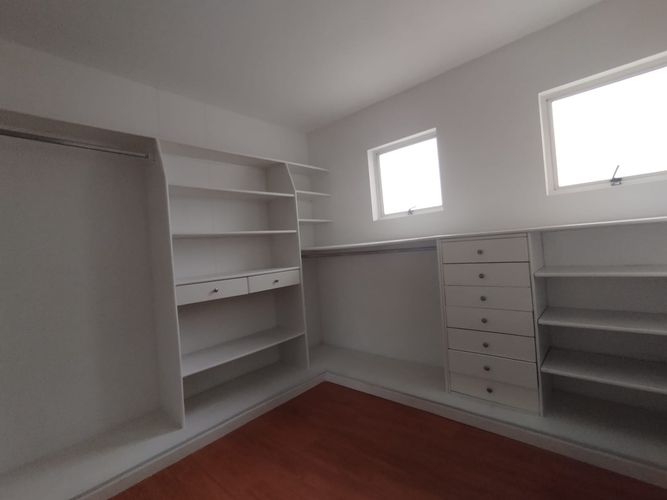 Casa de 4 alcobas en arriendo en El Poblado, Medellín, 400 m² · foto 8 de 20