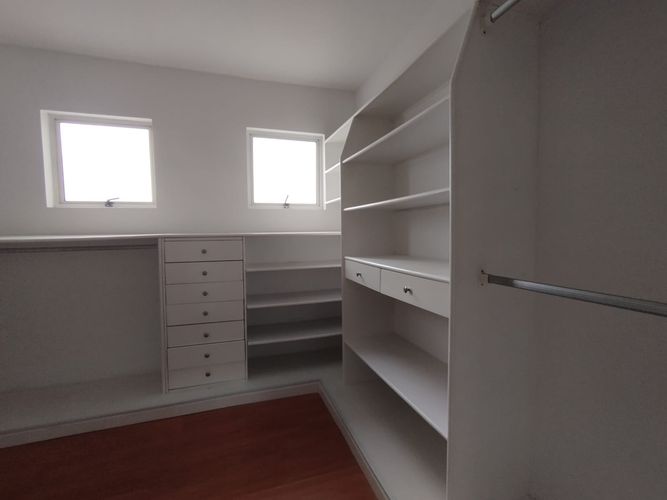 Casa de 4 alcobas en arriendo en El Poblado, Medellín, 400 m² · foto 9 de 20