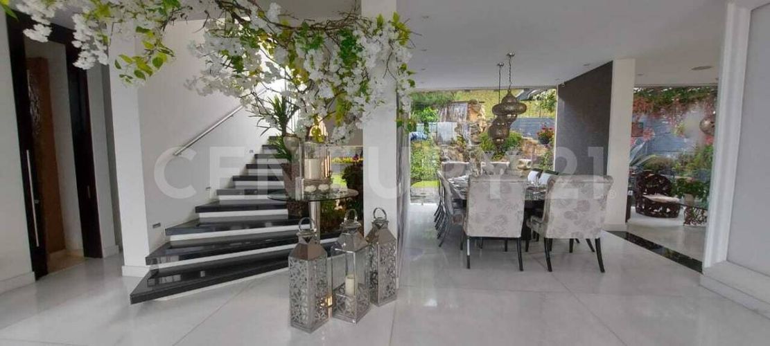 Casa de 4 alcobas en arriendo en Aposentos, Sopó, 470 m² · foto 2 de 18