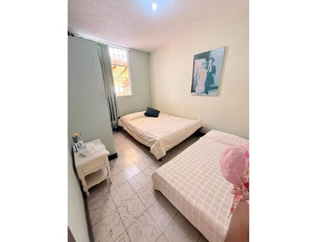 Casa de 7 alcobas en venta en Universidad, Bucaramanga, 330 m² · foto 15 de 19