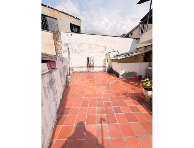 Casa de 7 alcobas en venta en Universidad, Bucaramanga, 330 m² · foto 16 de 19