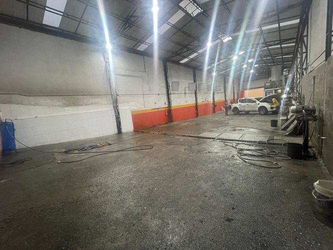 Bodega en arriendo en Boston, Medellín, 360 m² · foto 13 de 16
