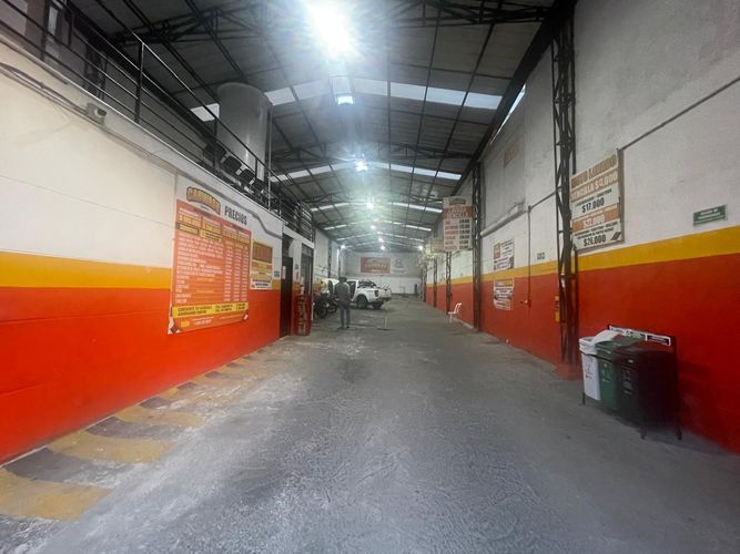 Bodega en arriendo en Boston, Medellín, 360 m² · foto 15 de 16