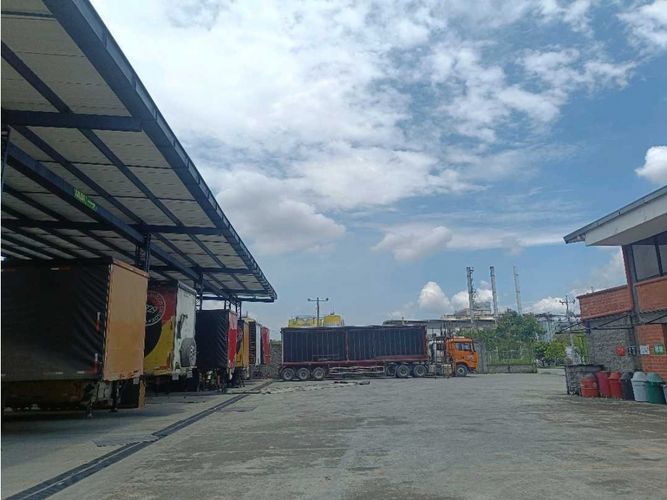 Bodega en venta en Acopi, Cali, 350 m² · foto 18 de 21
