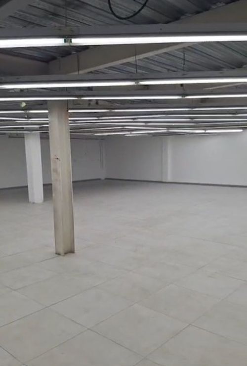 Local en arriendo en Vía Las Palmas, Medellín, 796 m² · foto 5 de 8