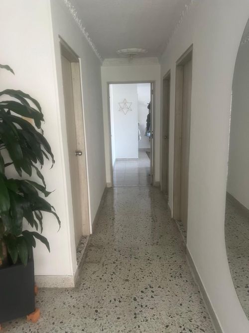 Apartamento de 4 alcobas en venta en Cabecera Del Llano, Bucaramanga, 131 m² · foto 14 de 24