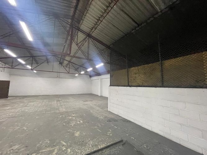 Bodega en arriendo en Colombia, Medellín, 218 m² · foto 4 de 20