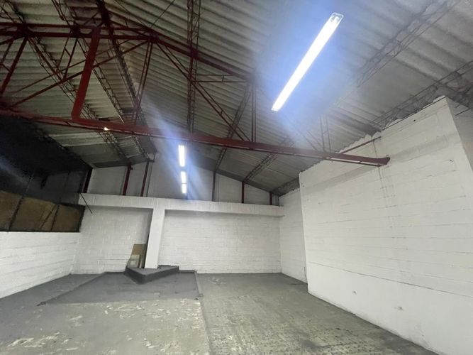 Bodega en arriendo en Colombia, Medellín, 218 m² · foto 14 de 20