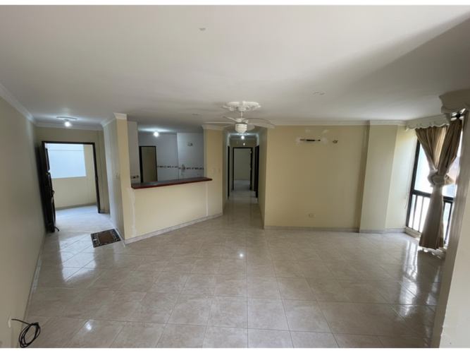 Apartamento de 3 alcobas en arriendo en Rodadero, Santa Marta, 113 m² · foto 2 de 17