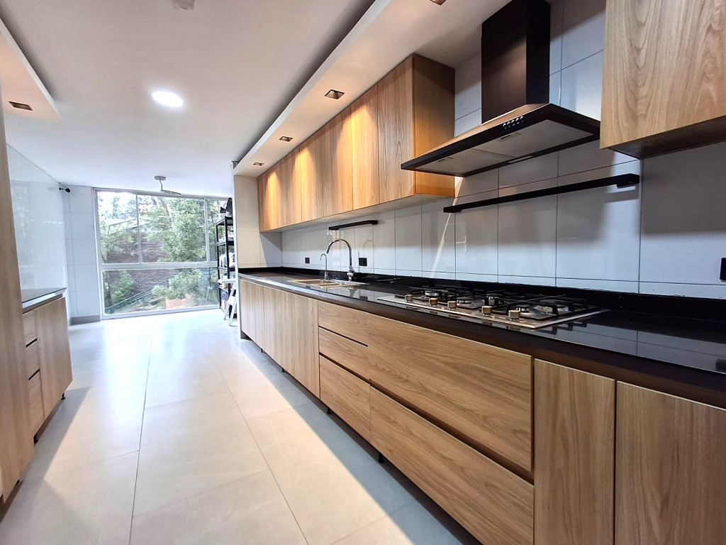 Apartamento en venta en Los Rosales, Bogotá · foto 5 de 23