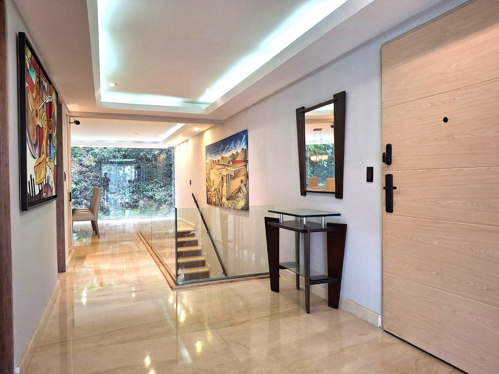 Apartamento en venta en Los Rosales, Bogotá · foto 9 de 23