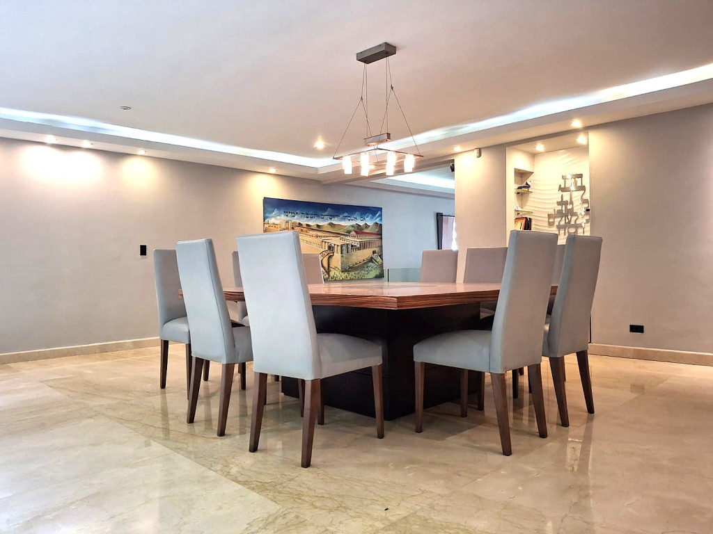 Apartamento en venta en Los Rosales, Bogotá · foto 10 de 23