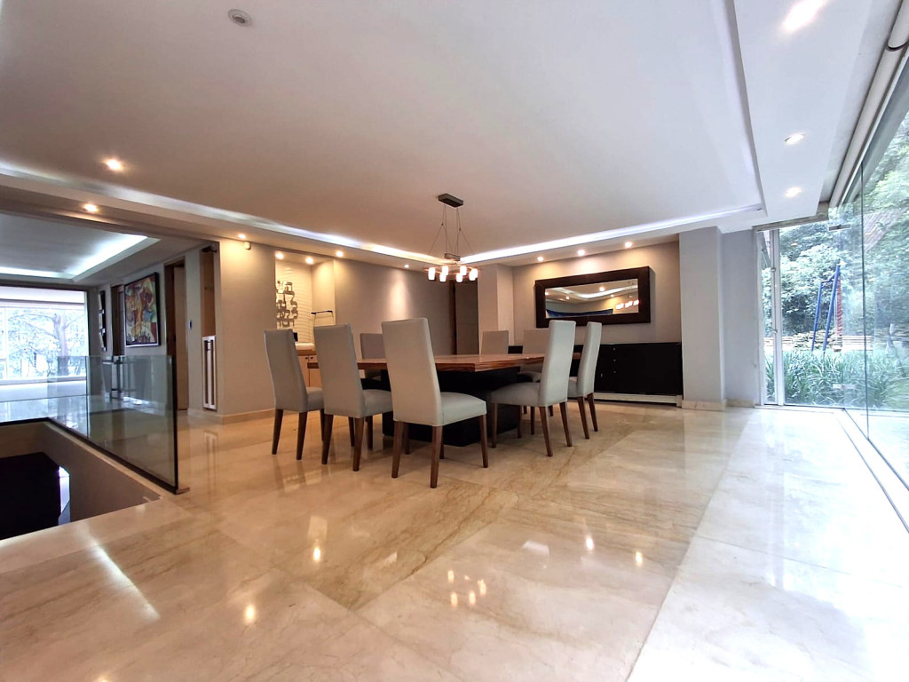 Apartamento en venta en Los Rosales, Bogotá · foto 11 de 23