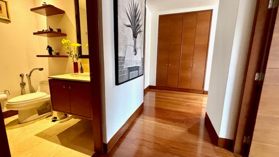 Apartamento de 4 alcobas en venta en La Cabrera, Bogotá, 341 m² · foto 12 de 24