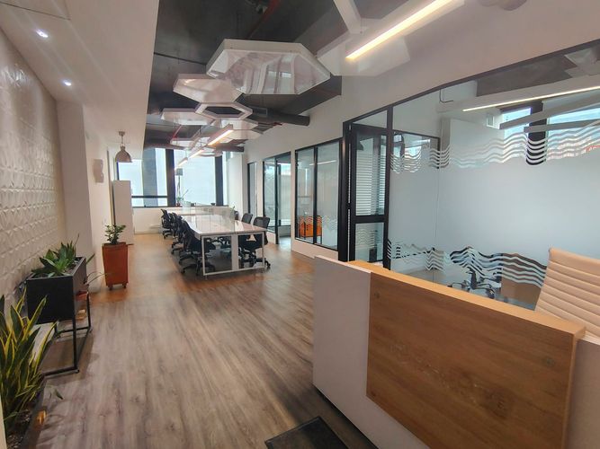 Oficina en arriendo en El Poblado, Medellín, 110 m² · foto 4 de 12